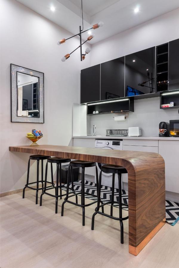 Appartement Economy Downtown Design - Free Parking - Balcony - Super Puplic Transport - Ac