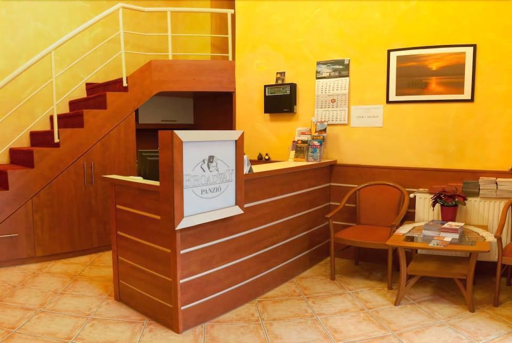 Pensjonat Broadway 2*