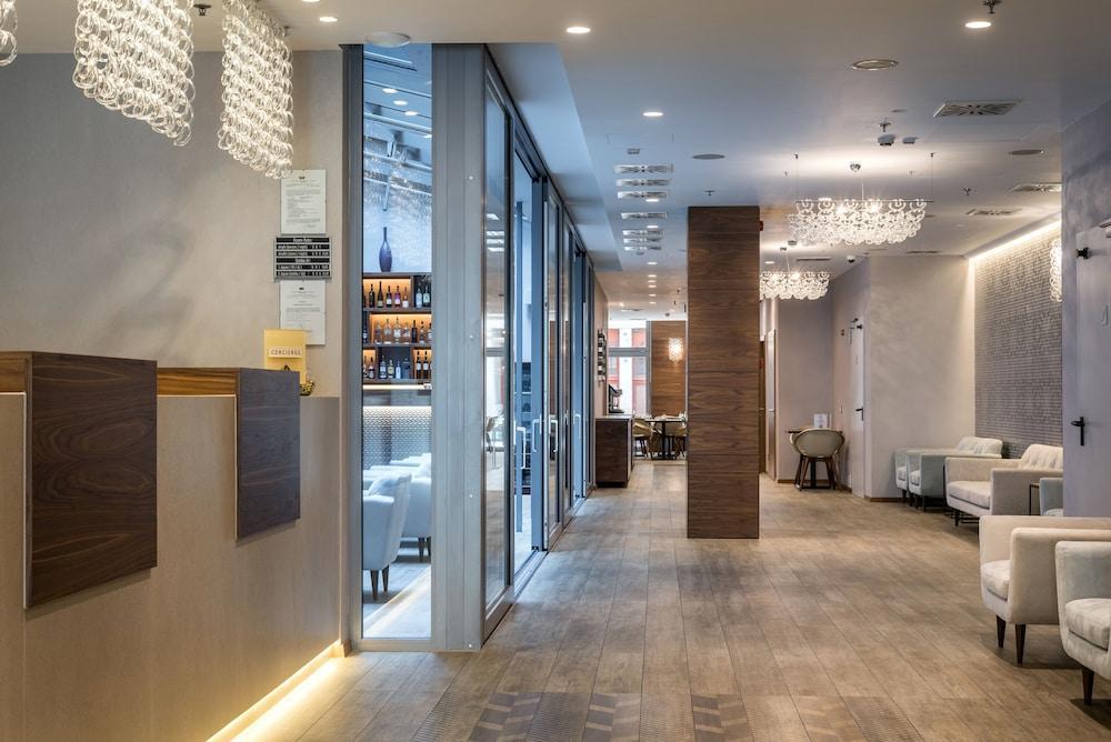 Hotel Charm - Formerly Boutique 4*