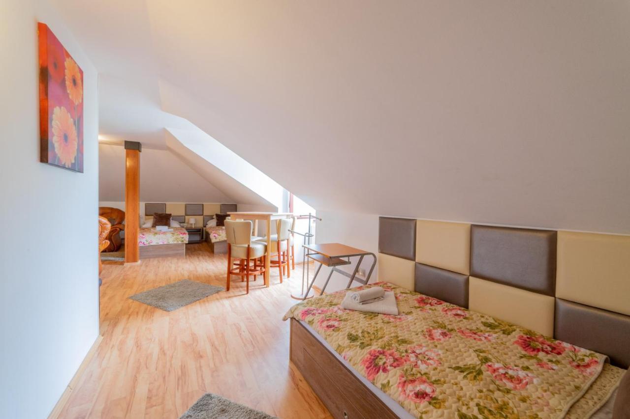 Hotel Le Rose 3*