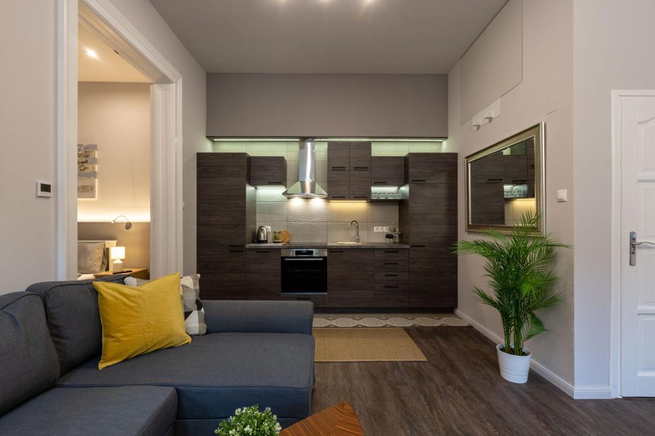 Luxury Central Next To The Fashion Str. Apartamento *