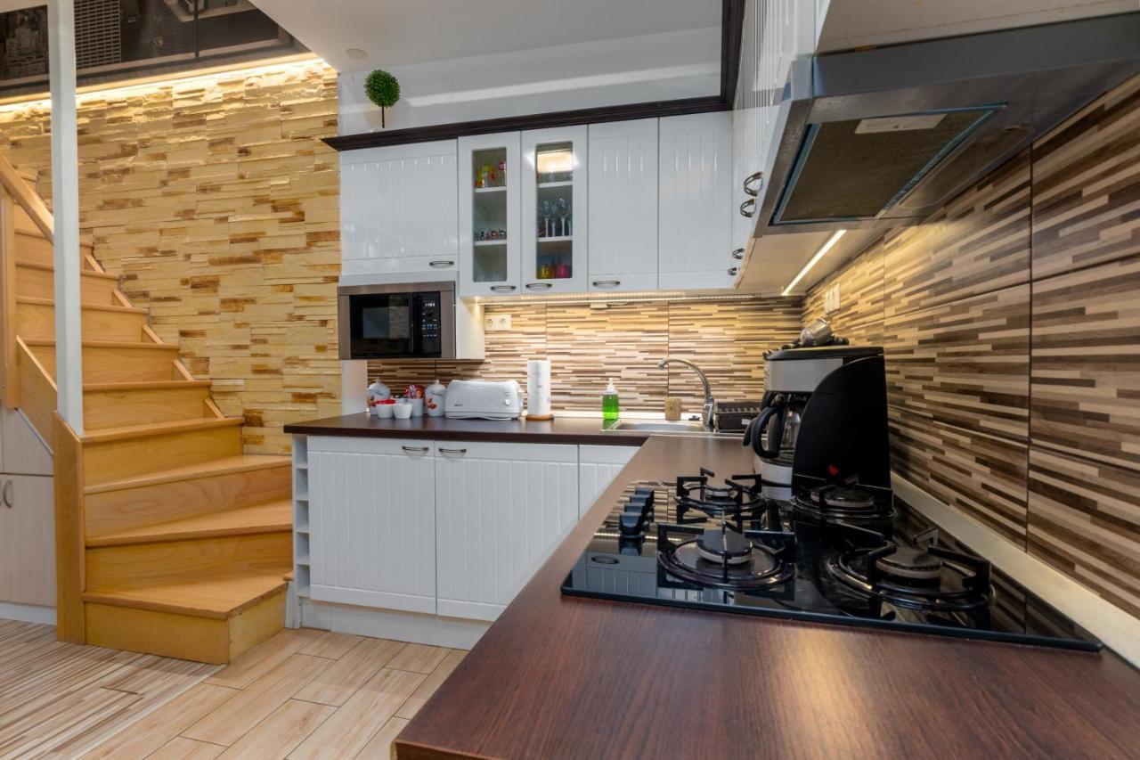 Apartment Fireworks Rakoczi - Free Parking - 3 Bedrooms - 2 Bathrooms