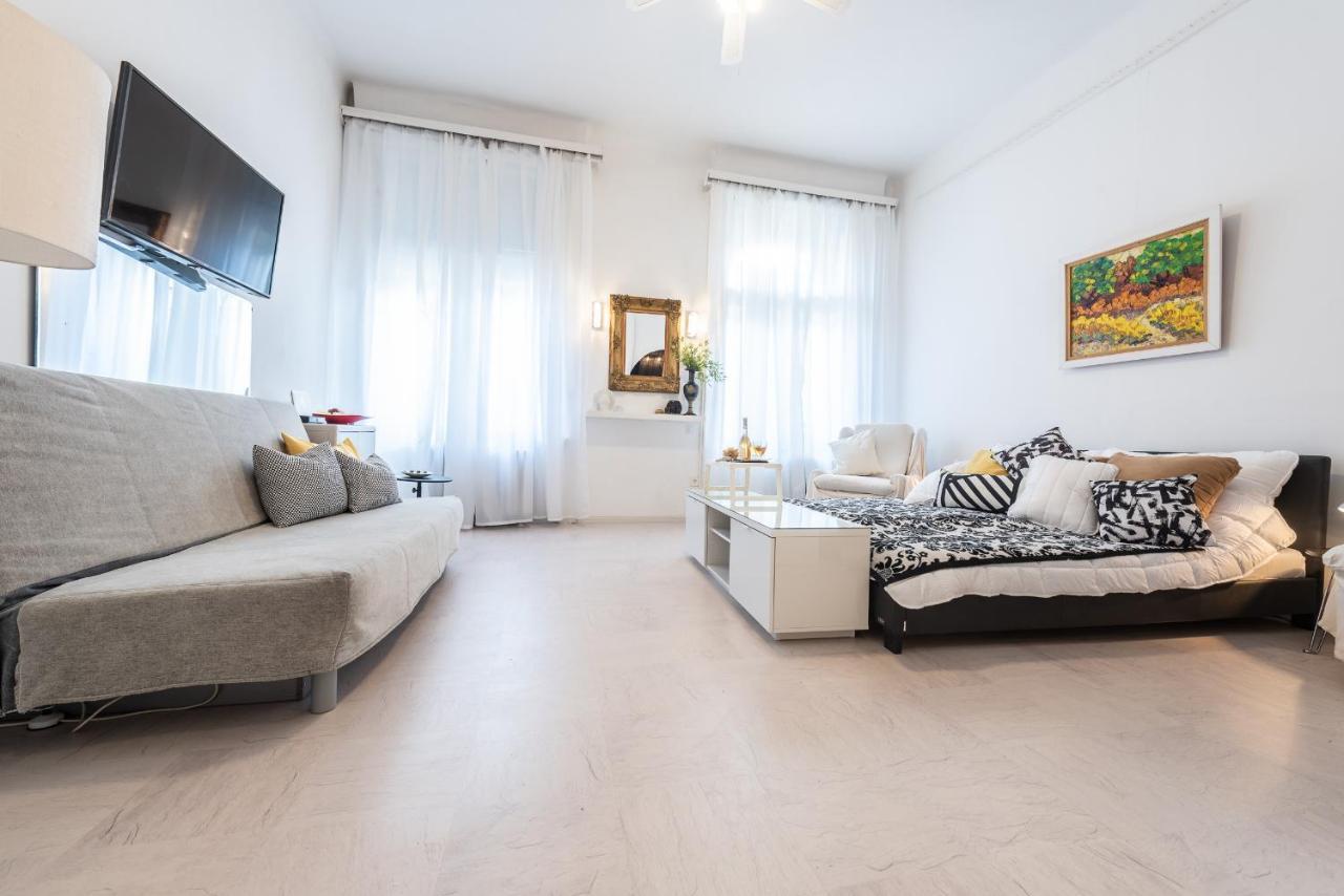 Apartament Vintage Elegance Mostcentralapt !vaci Street! *
