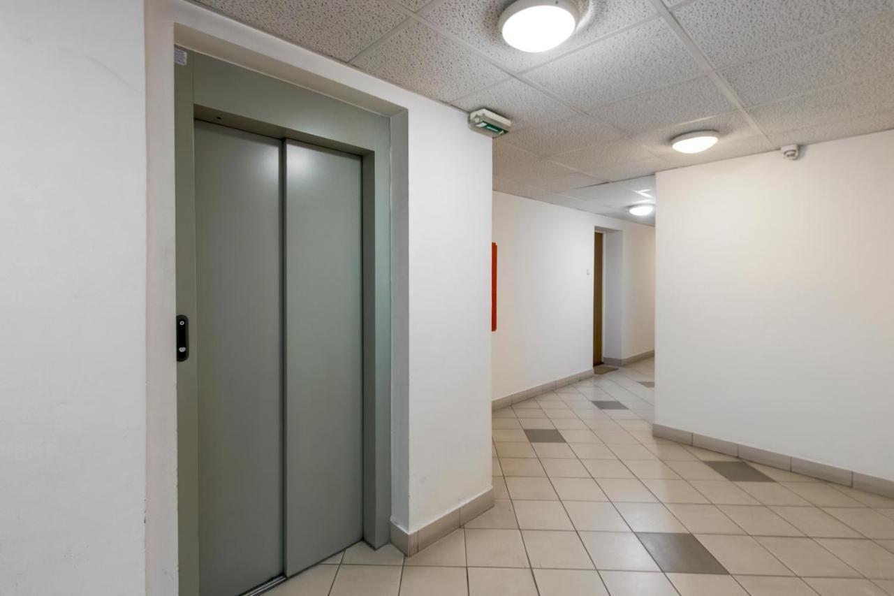 Apartment Viola - Newly Furnished With Free Garage! *