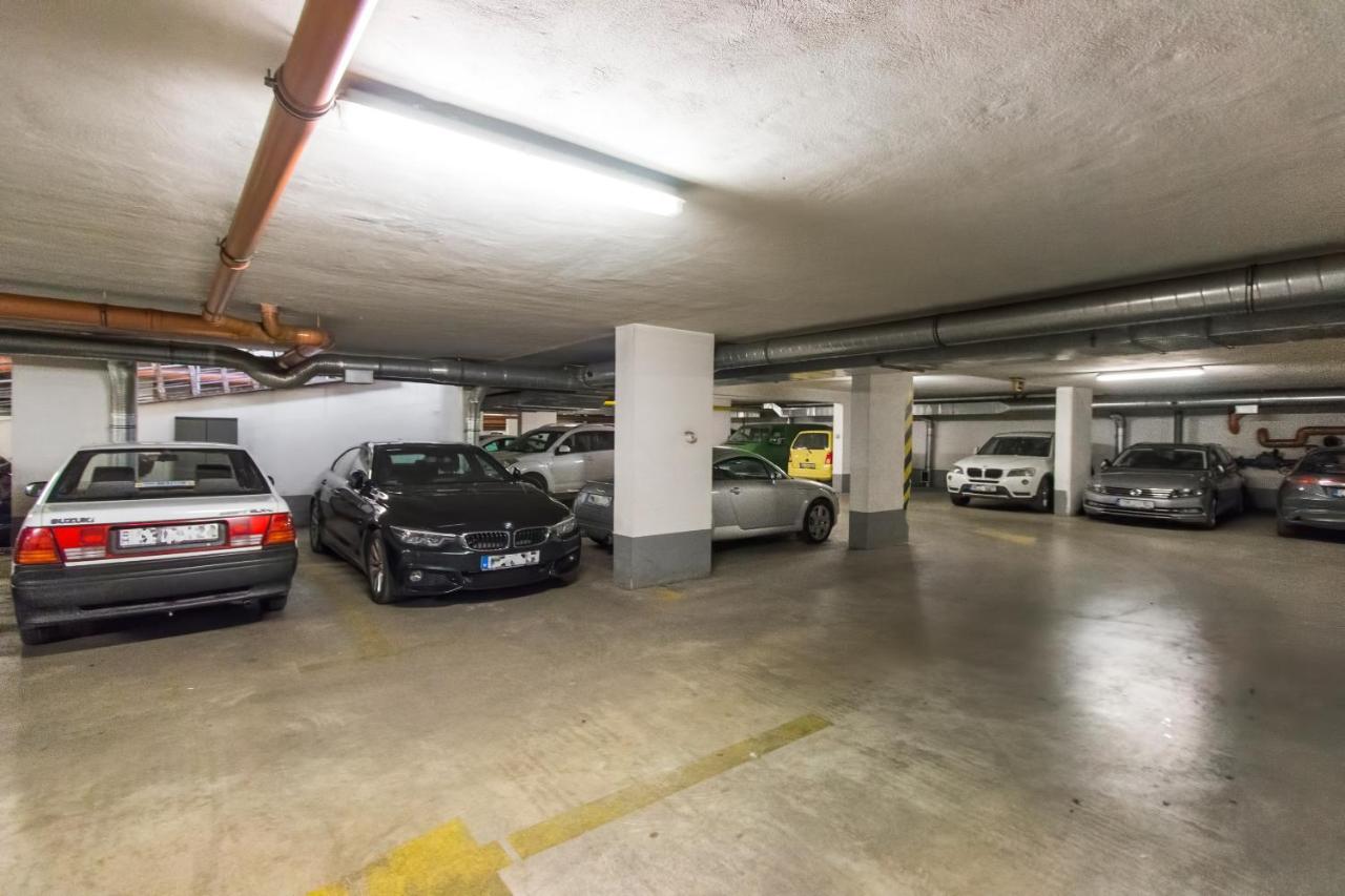 Viola - Newly Furnished With Free Garage! Budapest