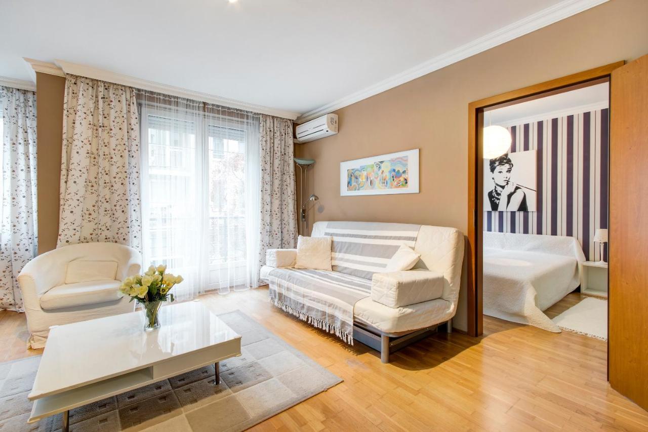 Viola - Newly Furnished With Free Garage! Lejlighed *