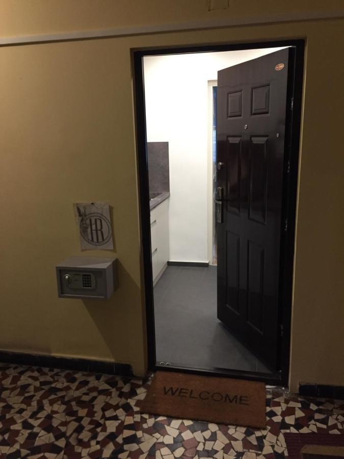 Heroes' Ii Apartment *