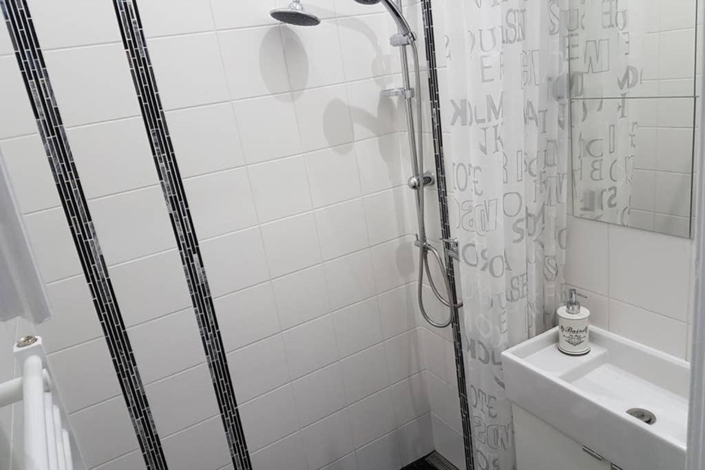 Cozy Design Downtown Apartman