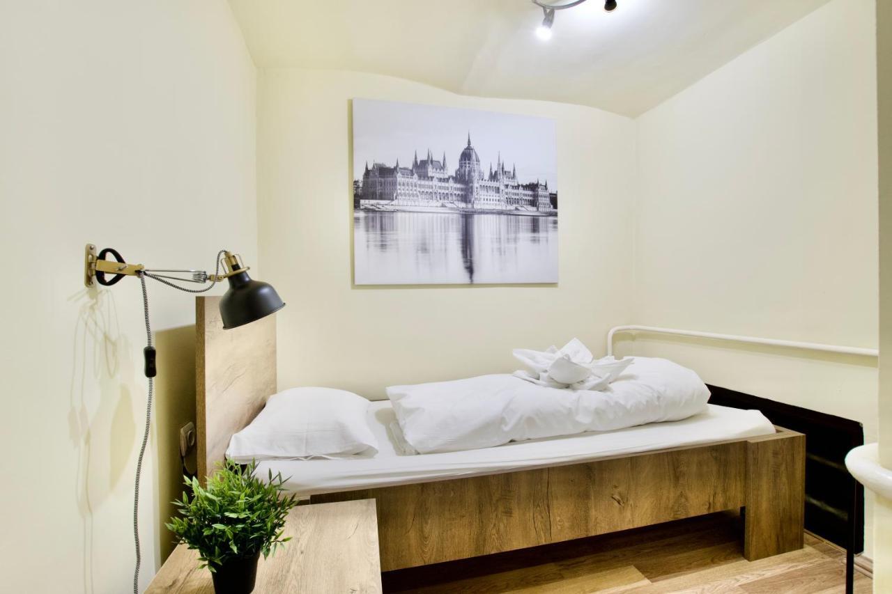 Ecostay Zoltan Street *
