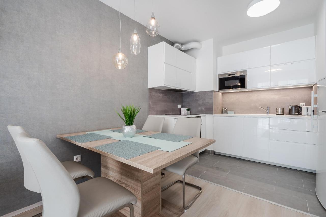 Apartman Bpr Galactic Empire With Balcony Budapest