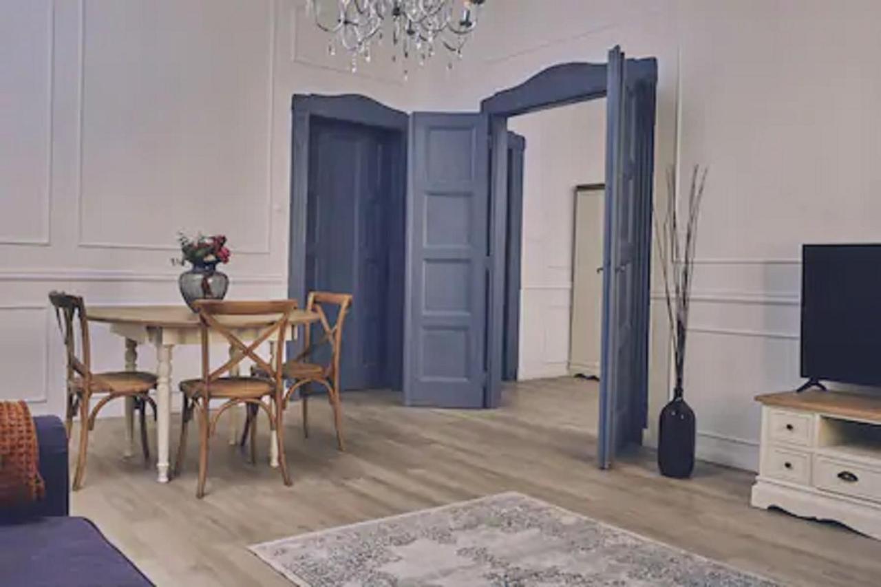 Apartment Dfive New Stylish Lux At The Centre