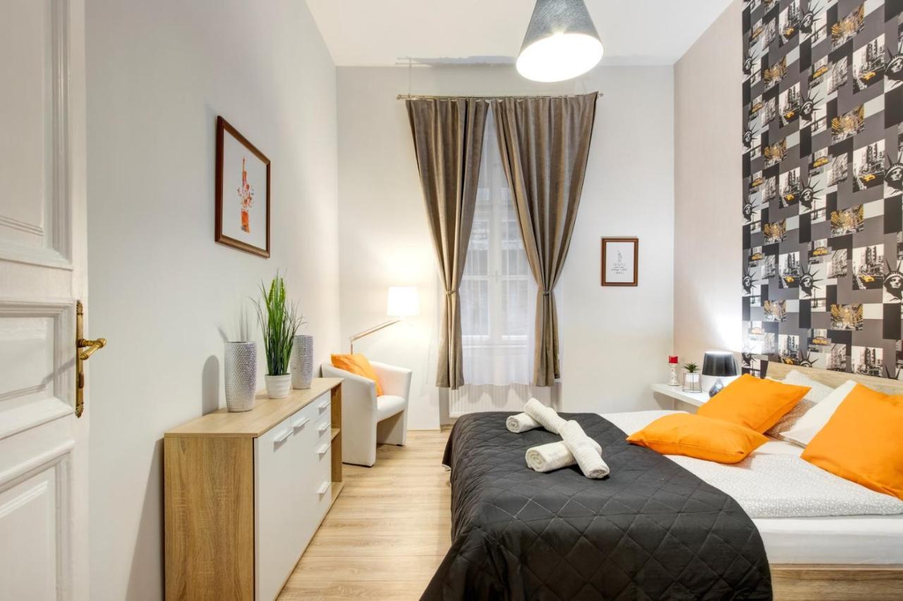 Apartment Standard By Hi5 - Weiner Leo *