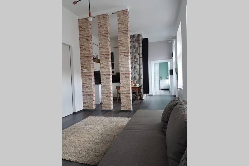 Cozy Design Downtown *