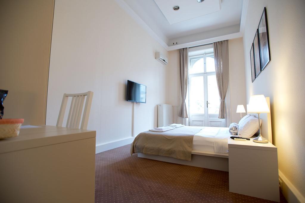 Andrassy Thai 3*