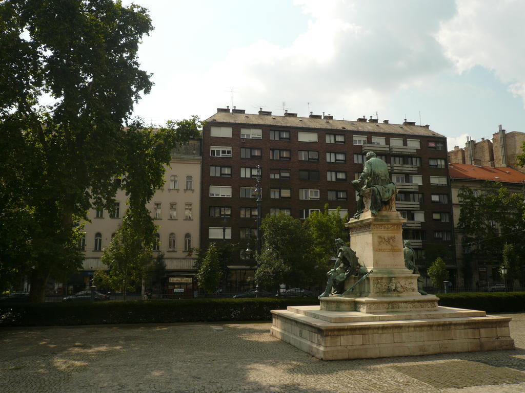 Museum View * Budapeszt