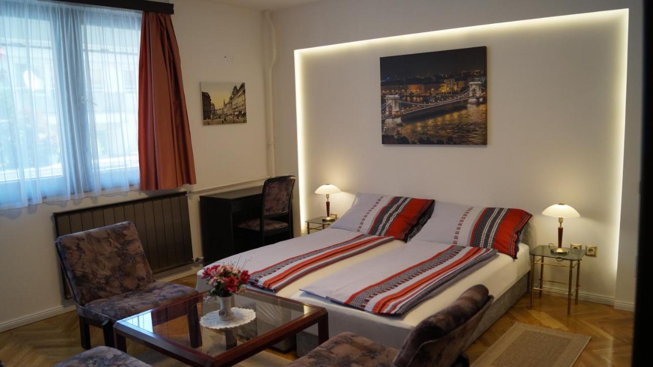 Sinko - Free Garage Parking, Central, 2 Bedrooms 4 Single Beds, Flexi Check-out Apartmán