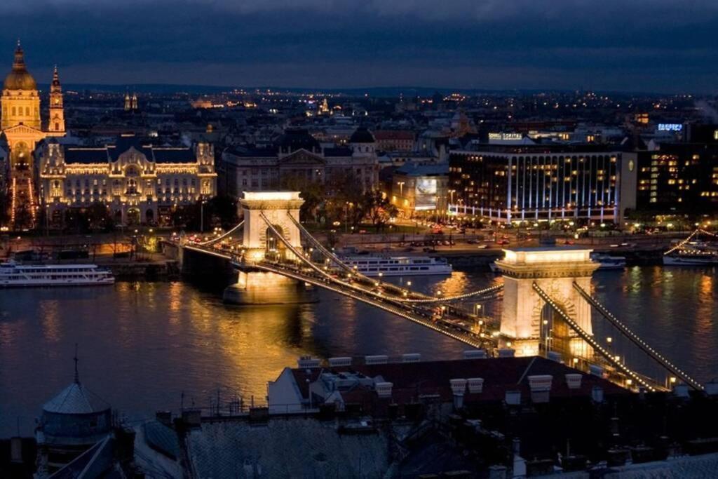 Elegance At The Opera Budapest