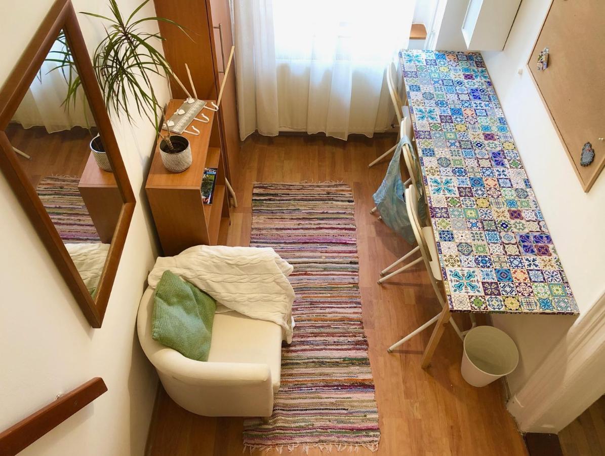 Zen By Market Hostel