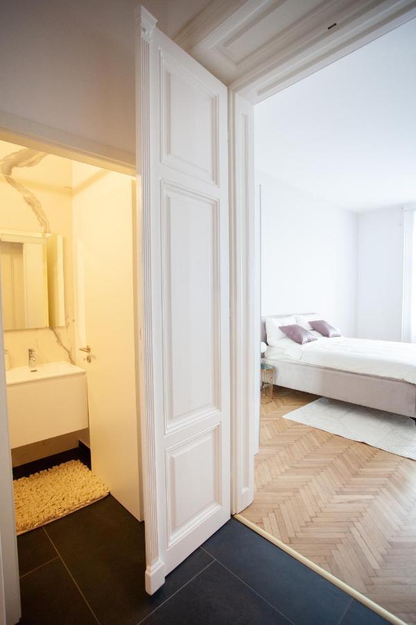 Real Deluxe Next To Danube Apartment Budapest