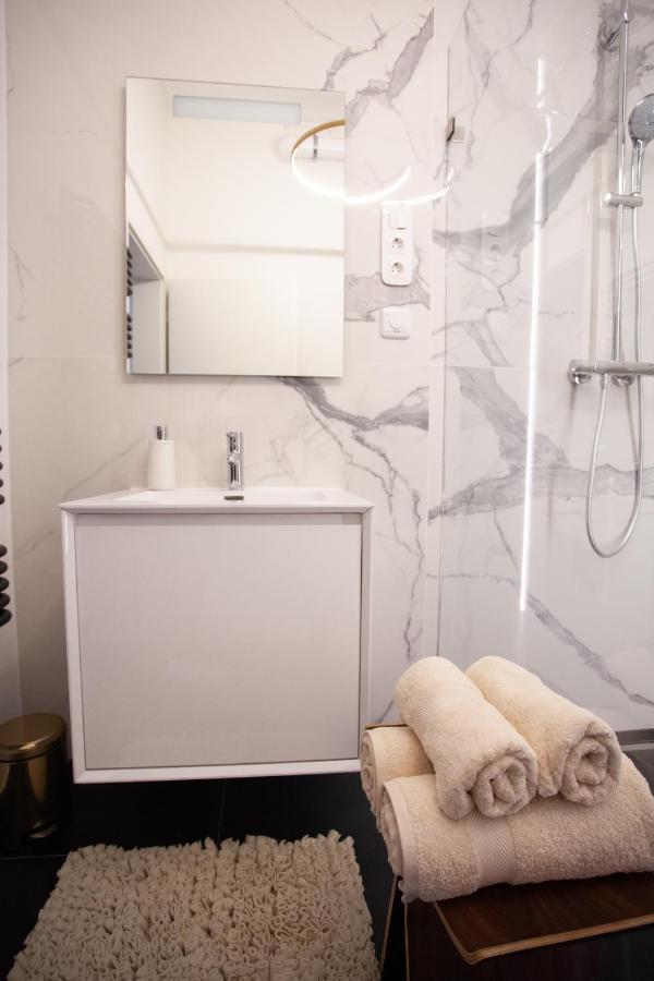 Real Deluxe Next To Danube * Budapest