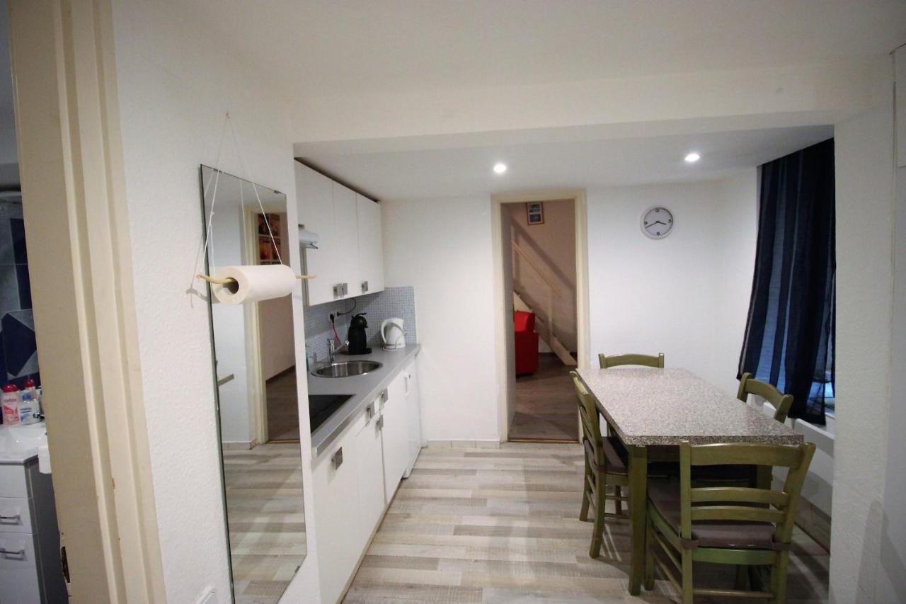 Easy Flat Opera Apartman