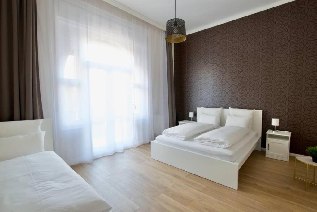 Premium By Hi5 - Astoria 4 Bedroom * Budapeszt
