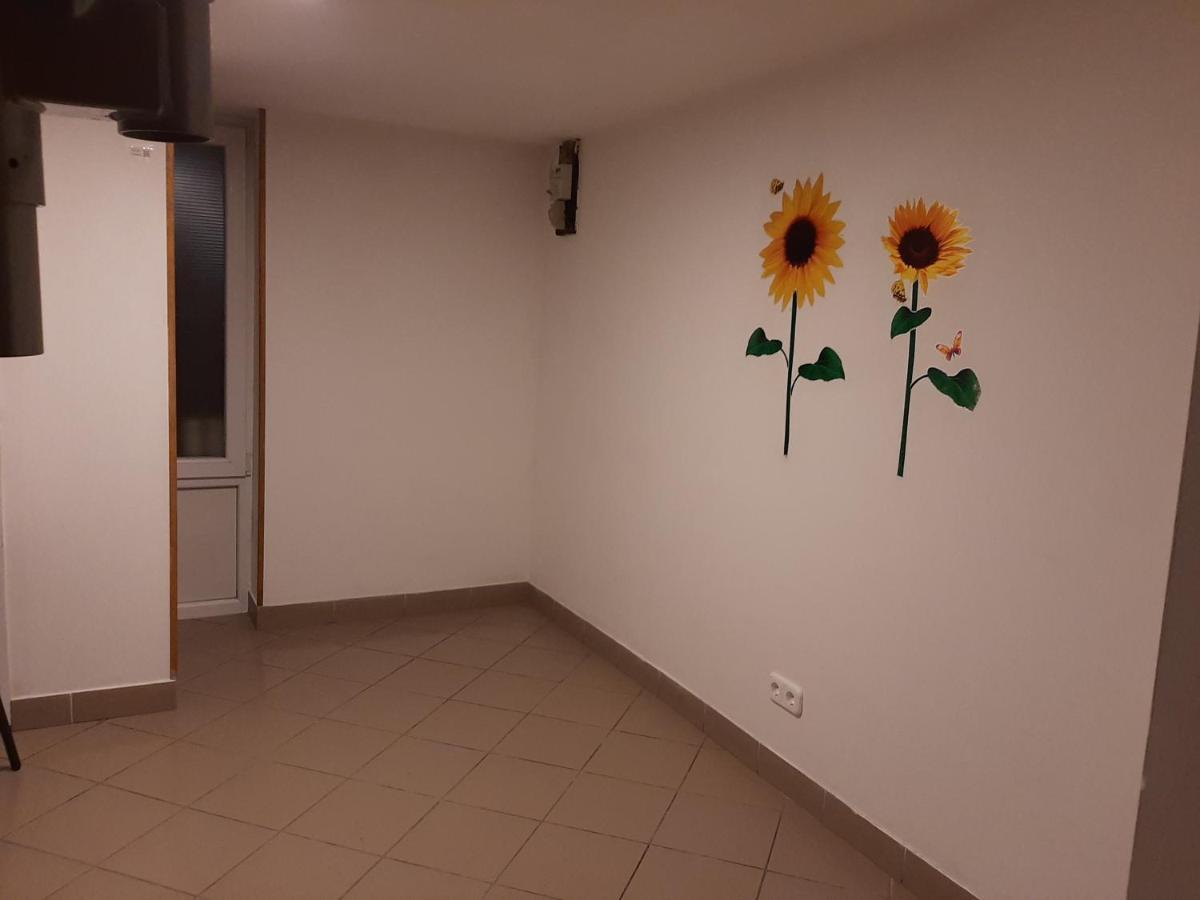 Apartman Vorosmarty Apartman *