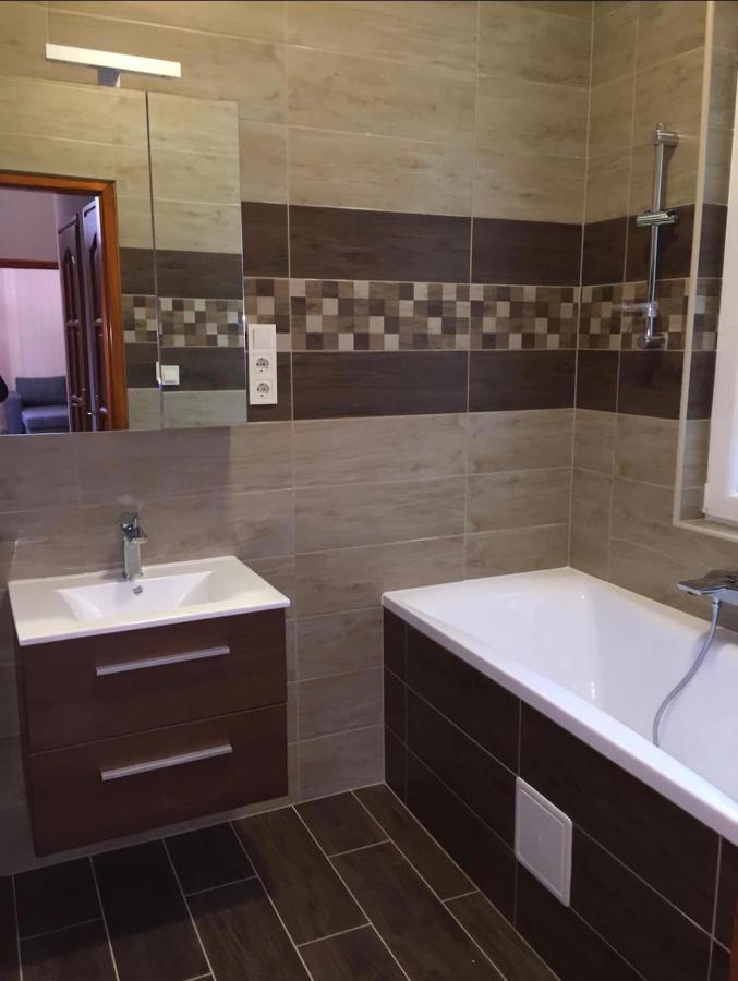 Apartment Near Opera In Downtown Budapest *