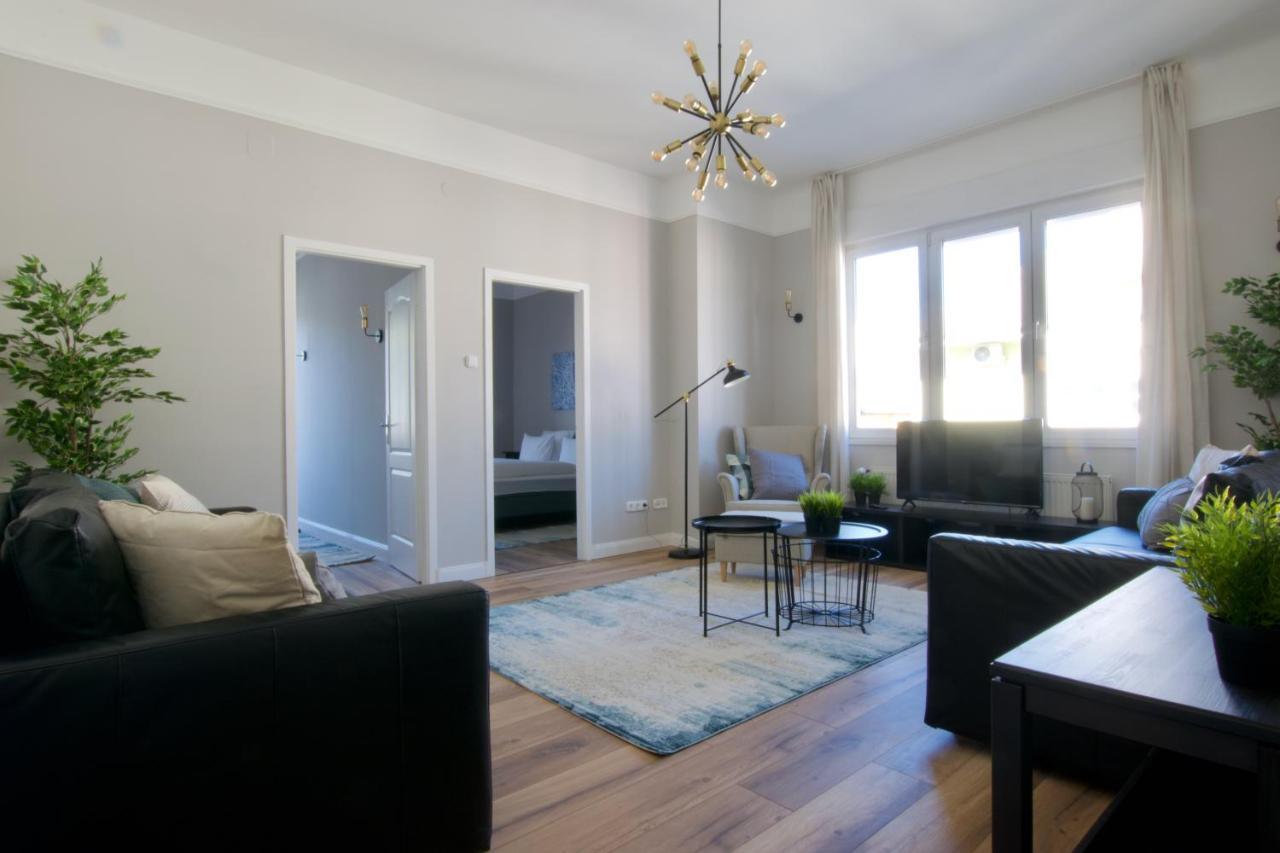 Standard By Hi5 - Tatra Street Apartment