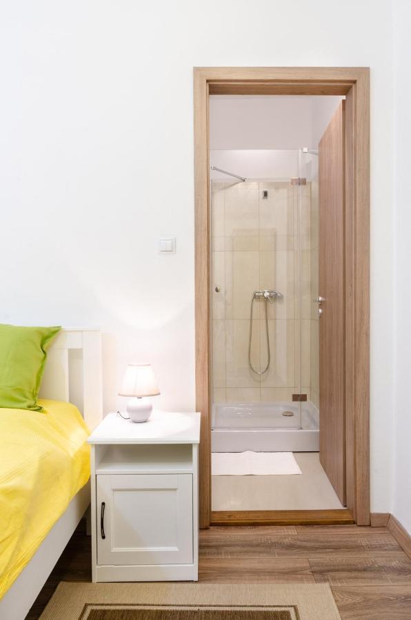 3 En Bedroom Flat In The Main Centre For 6ppl, 3bdr,3bthr,ac * Budapest
