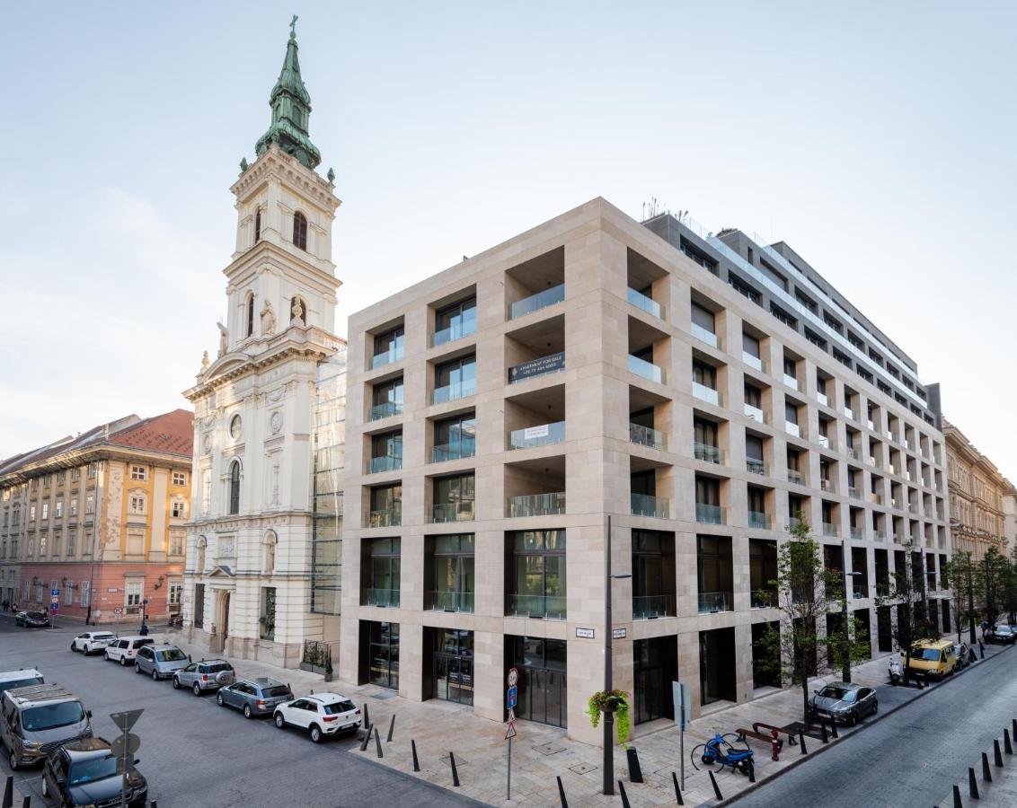 Emerald Downtown Luxury By Continental Group
