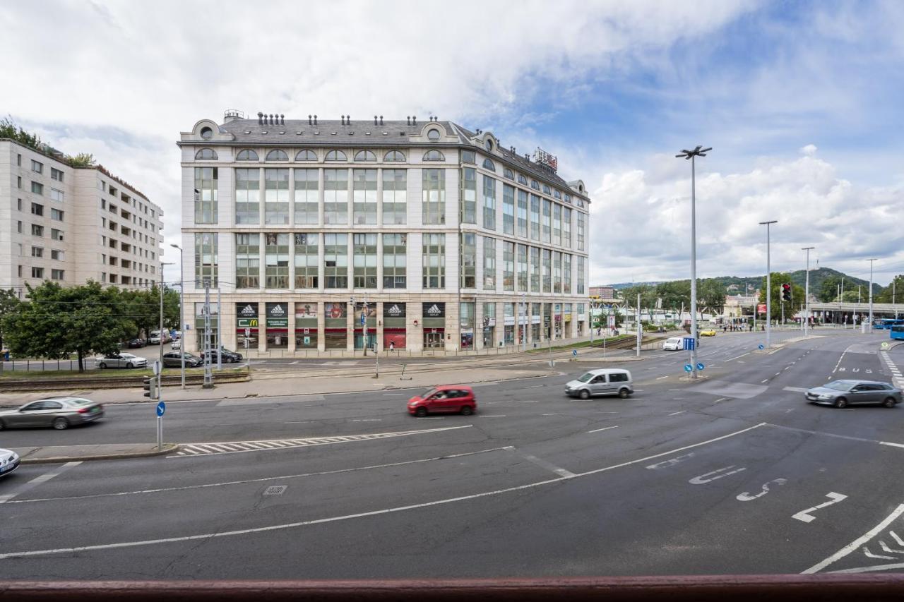 Appartement Bpr Ethereal Panoramic With A/c & Balcony