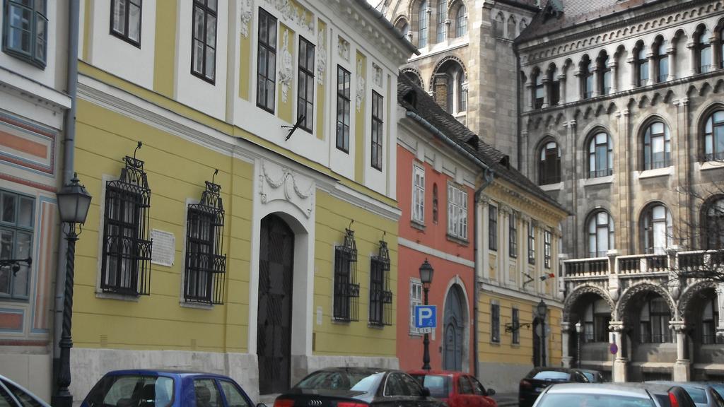 Var-lak A Budai Varban Budapest