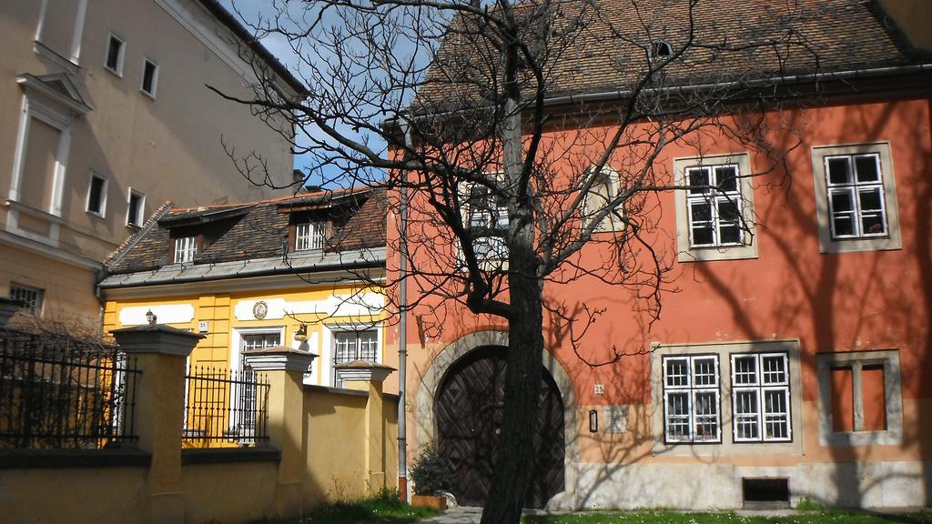 Appartamento Var-lak A Budai Varban *