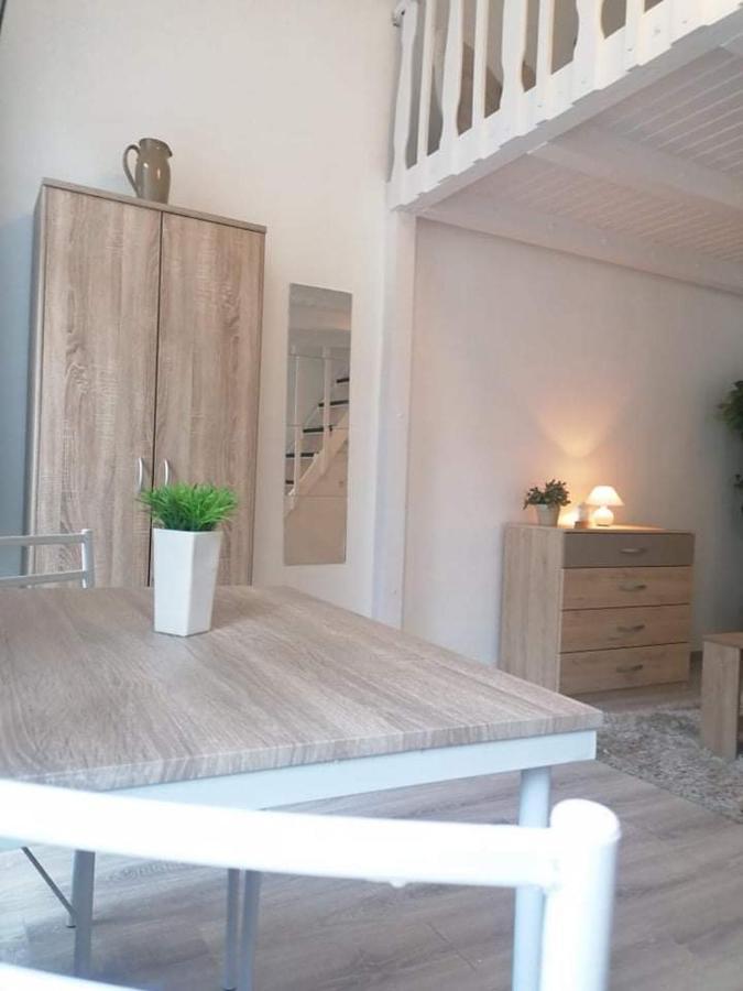 Apartament Rose Apartmann *