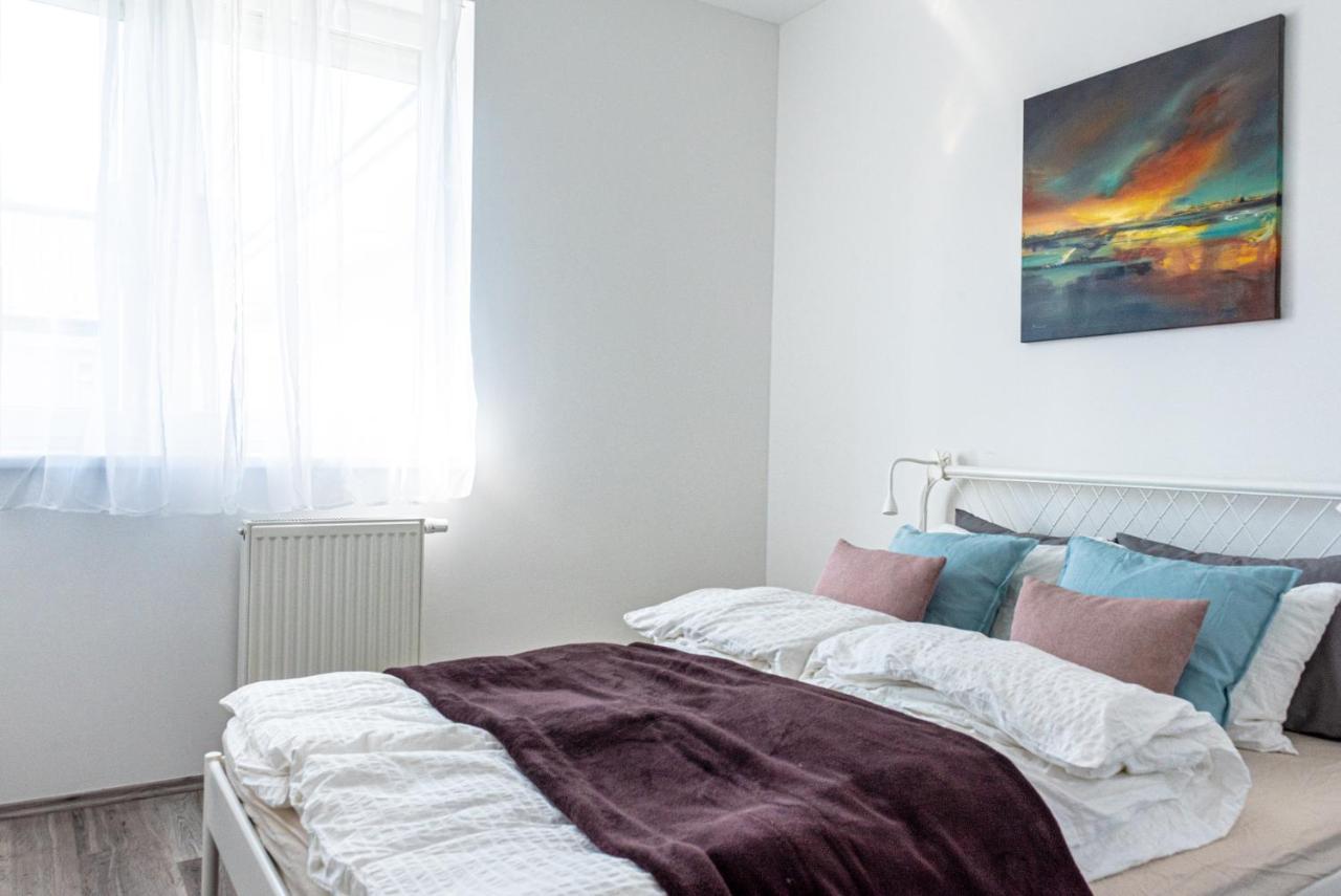 Amphora Luxury With Free Private Parking And Cozy Balcony Apartment Budapest