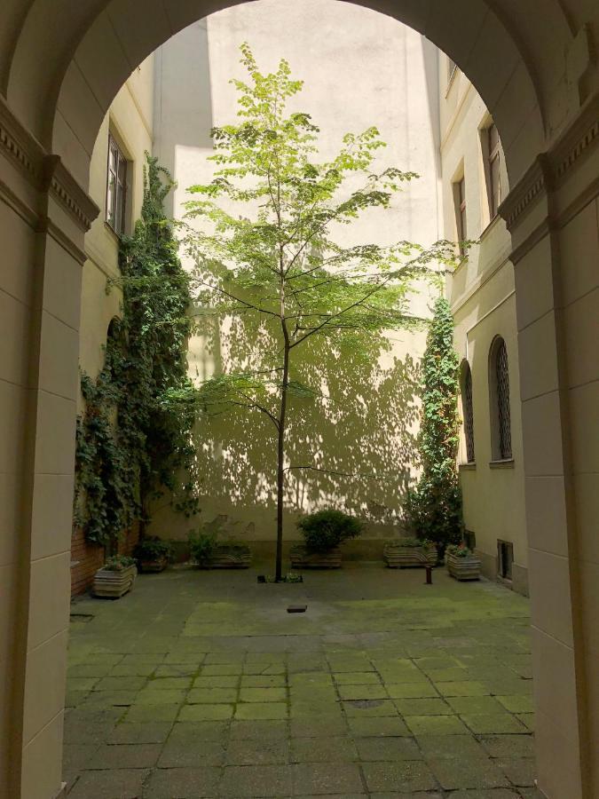 Urania Apartment