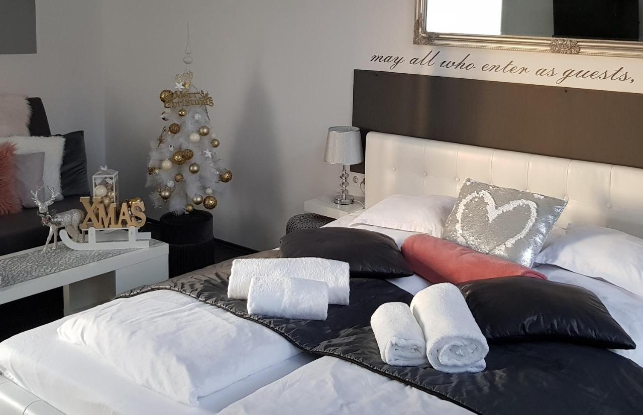Modern Flat In Center Budapest
