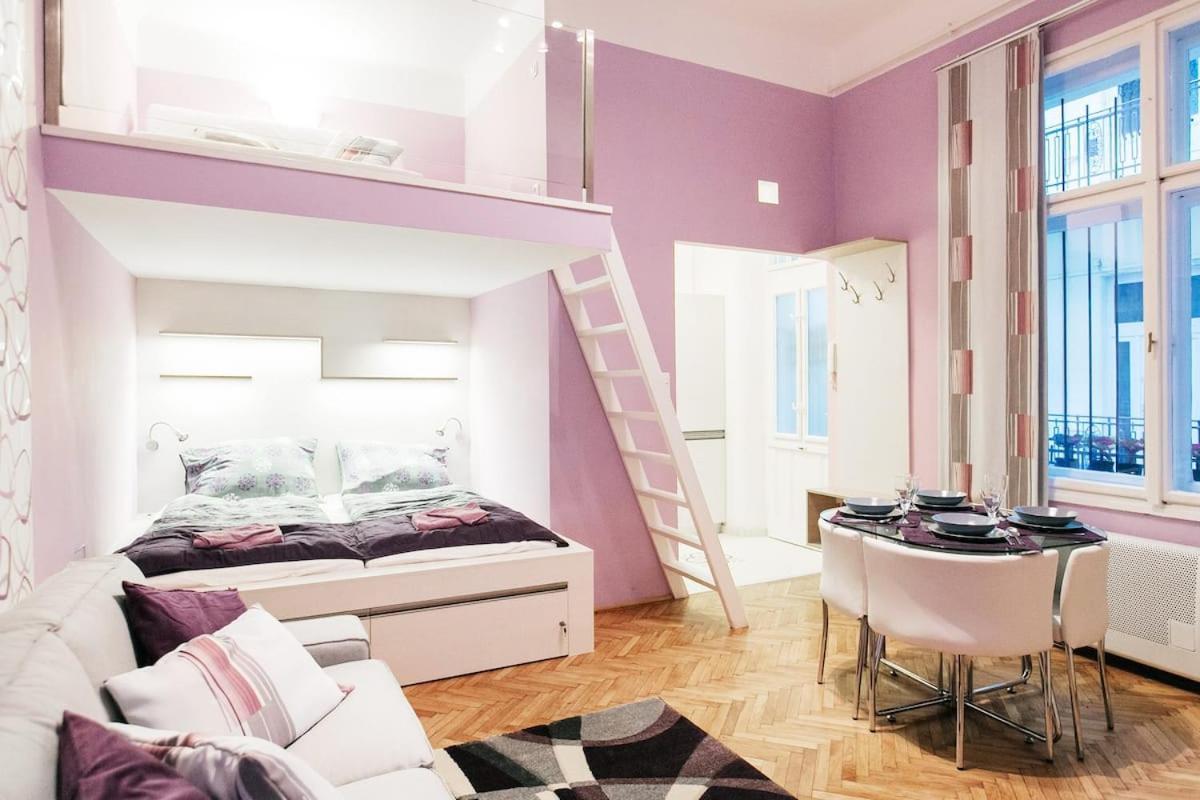 Balaton Apartmán *