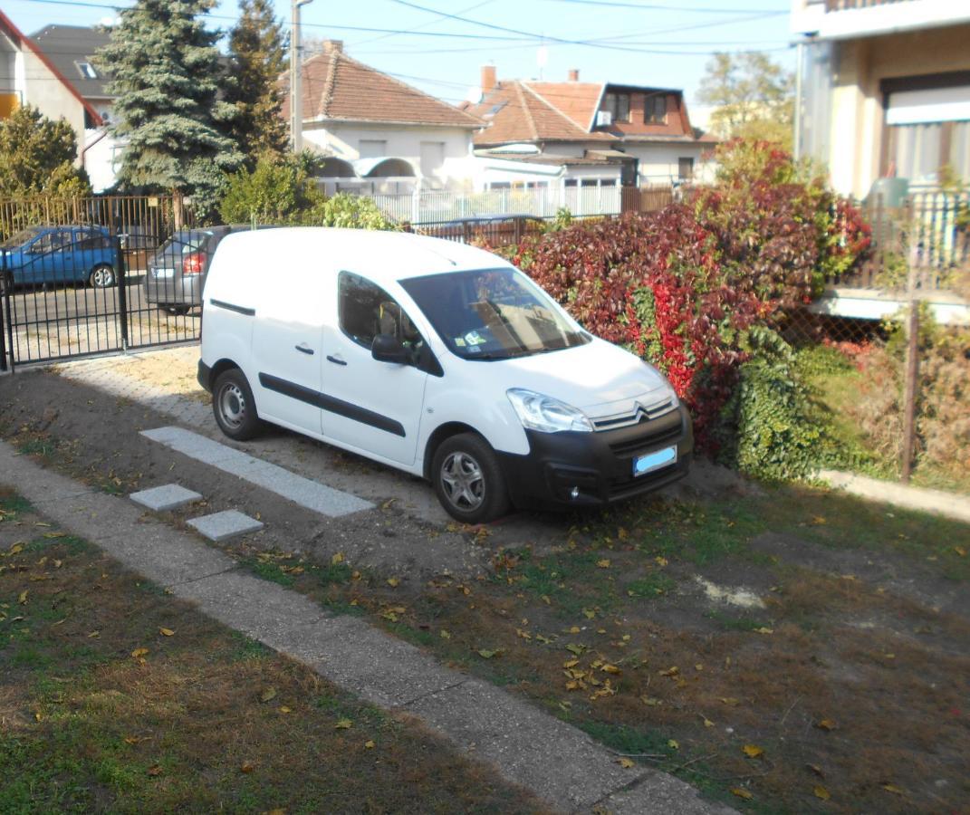 Rákos-patak Family House Pensión *