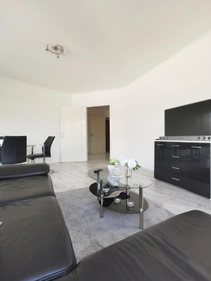 Bright, Spacious 3 Bedroom, Garage * Boedapest