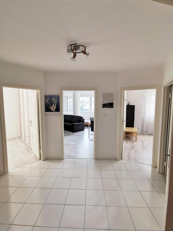 Bright, Spacious 3 Bedroom, Garage *