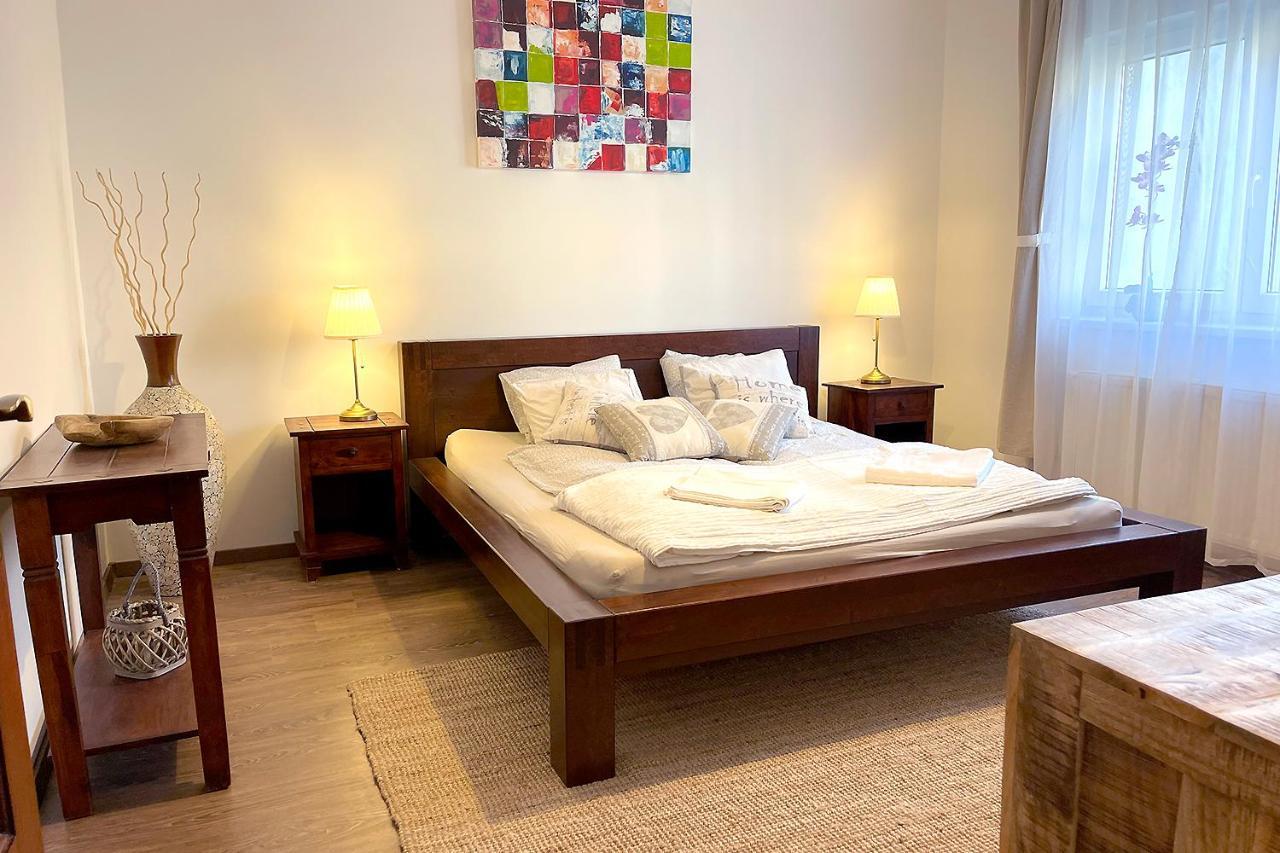 Full 2bdr Garden House Near To Downtown Metro Free Parking *