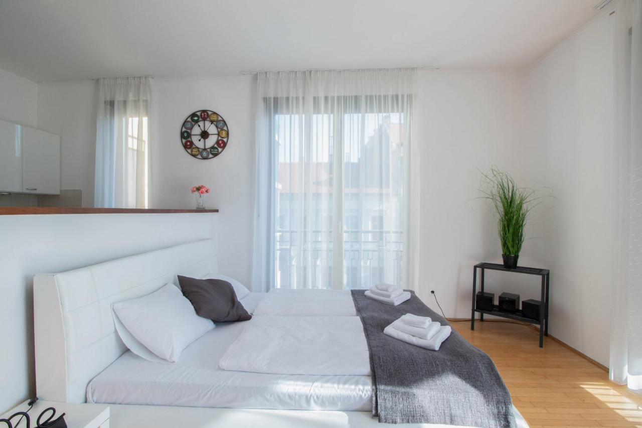 Apartmán Kiraly Pop Studio With Terrace With Free Parking *