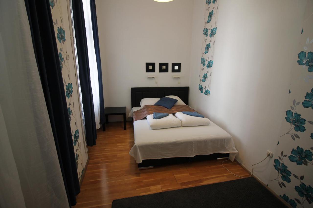 Fashionstreet Corso Apartment Budapest