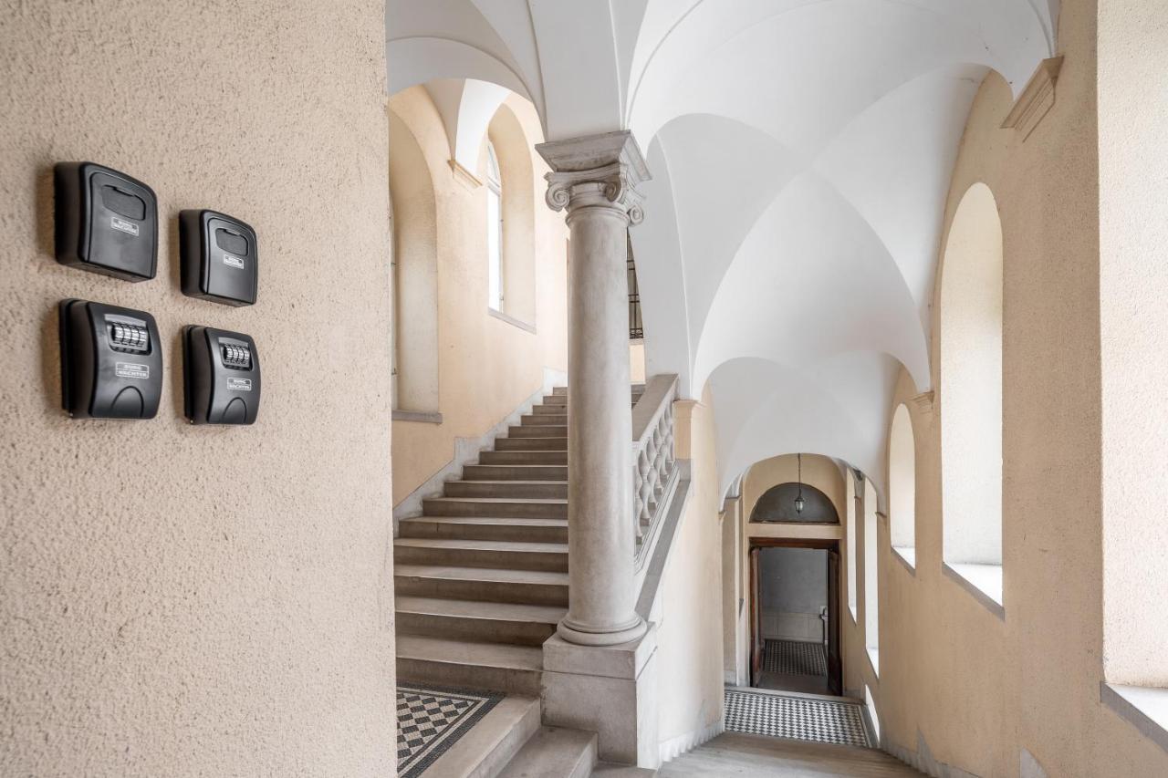 Luxurious 2min Walk To Basilica Apartment