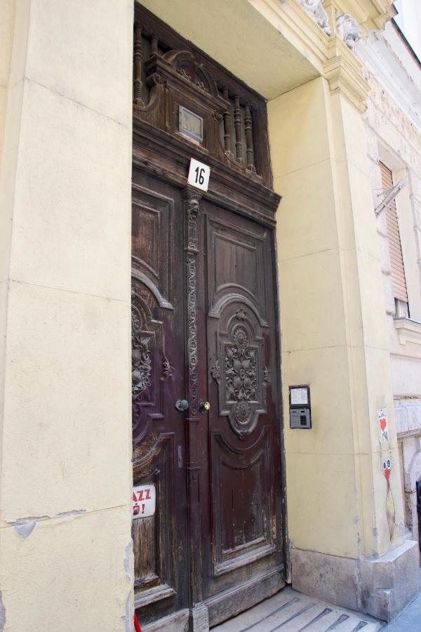 Standard By Hi5 - St. King Street 16. * Budapest
