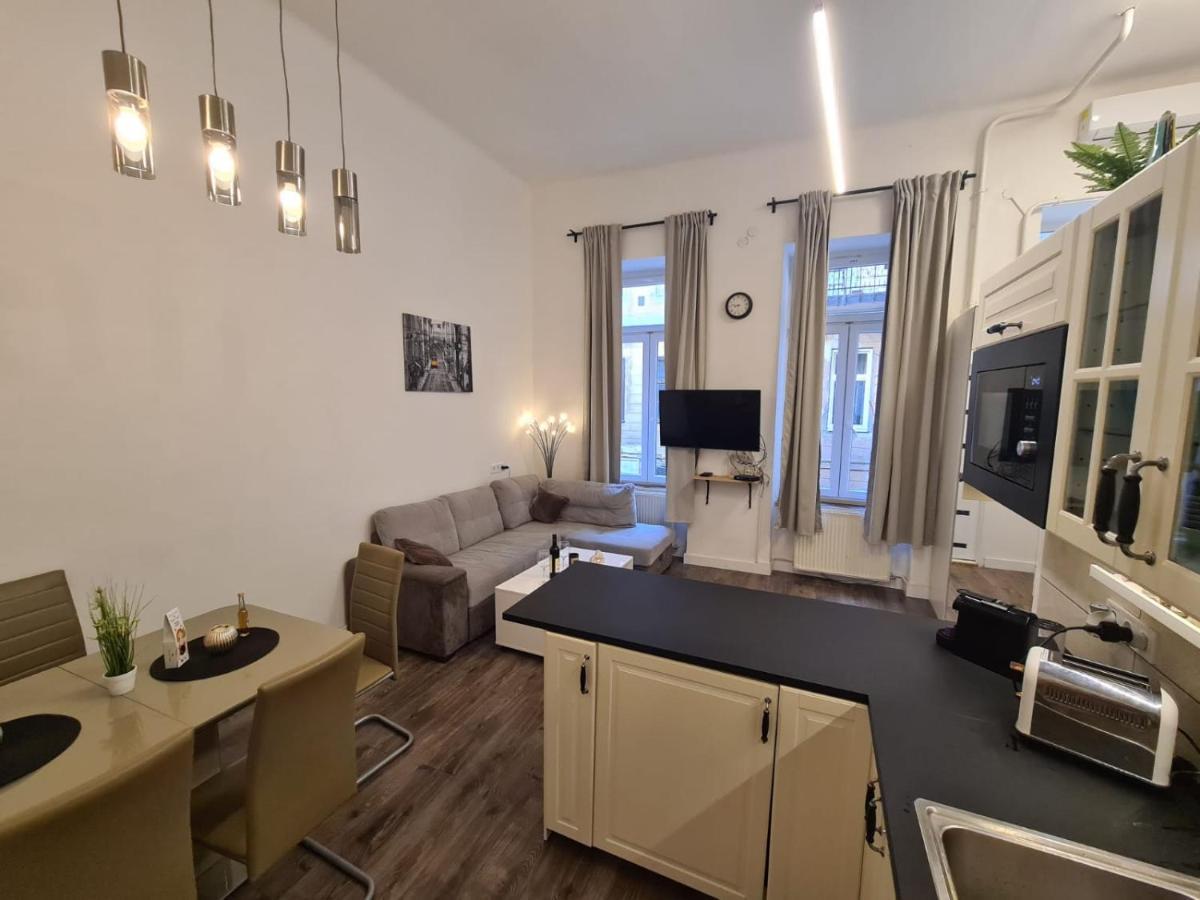 Akácfa Boutique * Budapest