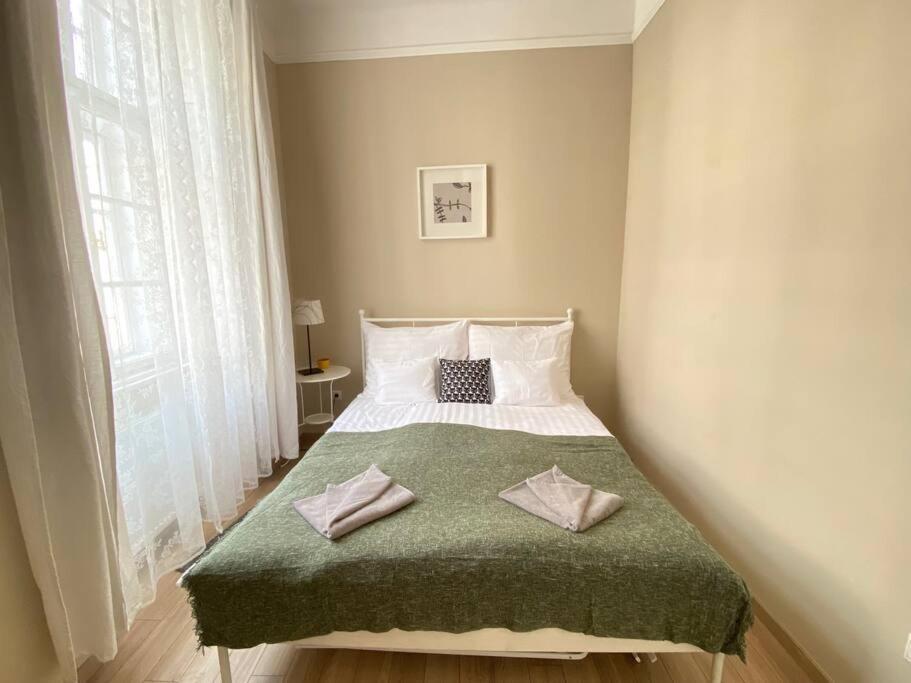 Orangehomes One Bedroom Comfy *