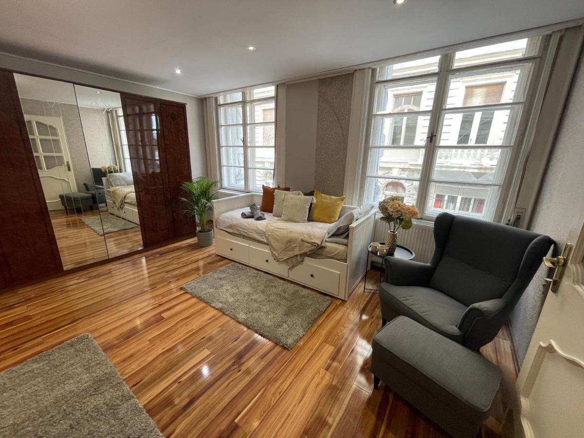 Vintage In The Heart Of The City Appartement